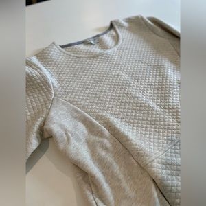 SOLD Orvis Large Pullover